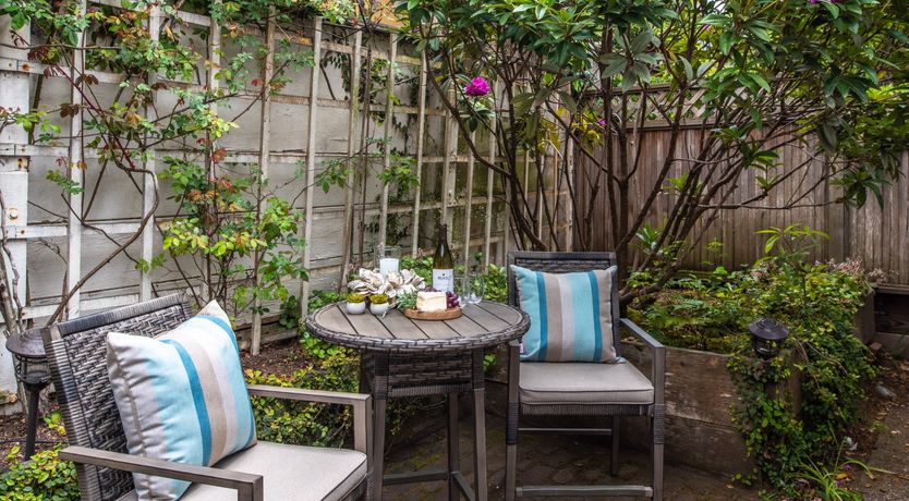 Photo of The Smiling Poet