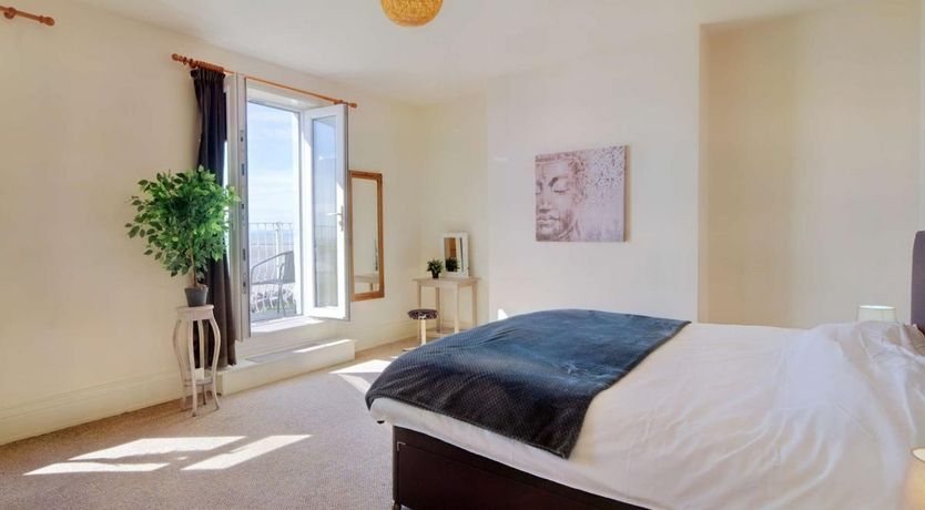 Photo of 5 Bed in Heysham