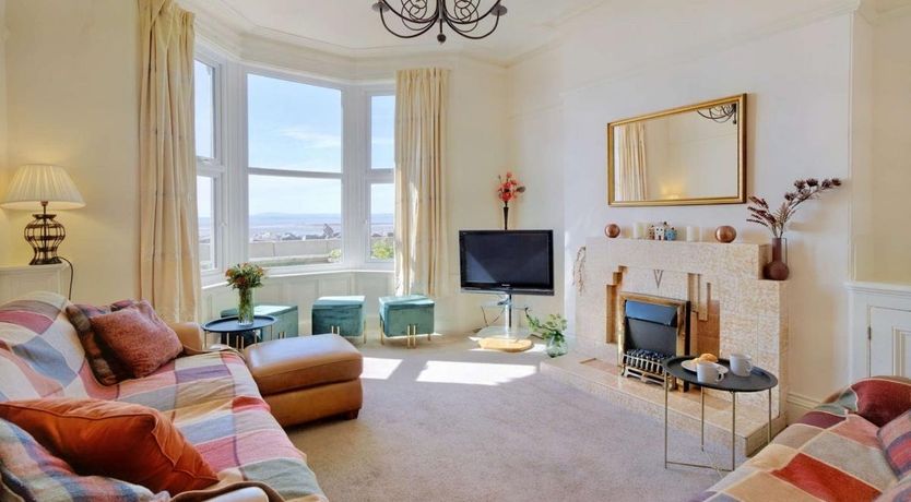 Photo of 5 Bed in Heysham