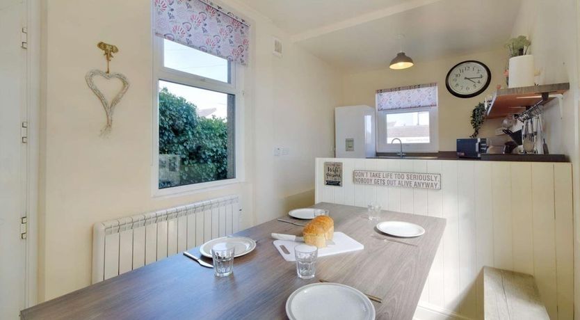 Photo of 5 Bed in Heysham