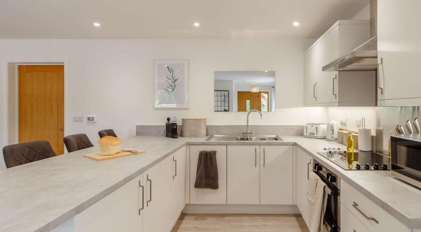 Photo of 2 Bed in Usk-