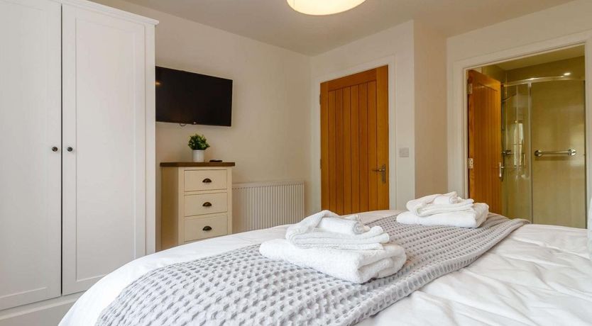 Photo of 2 Bed in Kemeys Commander