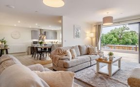 Photo of 2 Bed in Usk-