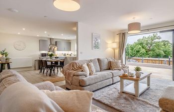 in Usk  (87949) Apartment