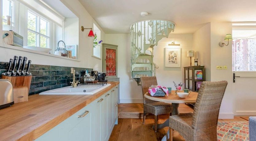 Photo of 1 Bed in Catherington