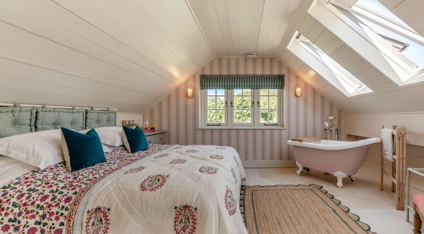 Photo of 1 Bed in Catherington