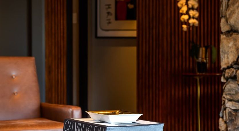 Photo of Poolside Glamour