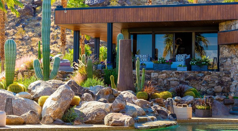 Photo of Poolside Glamour