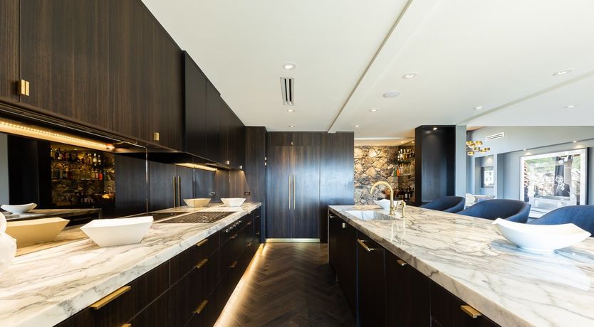 Photo of Poolside Glamour