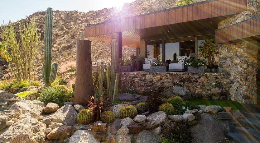 Photo of Poolside Glamour