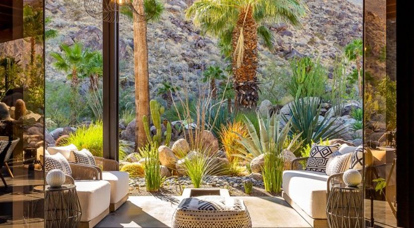 Photo of Poolside Glamour