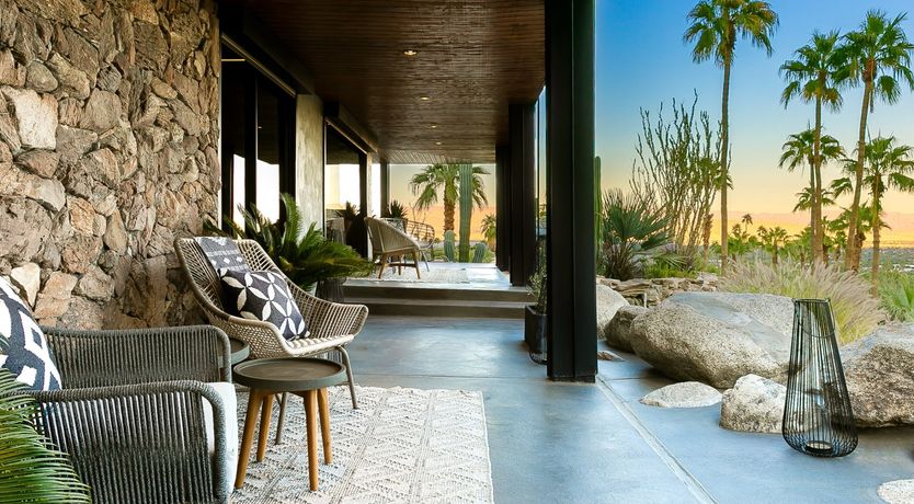 Photo of Poolside Glamour