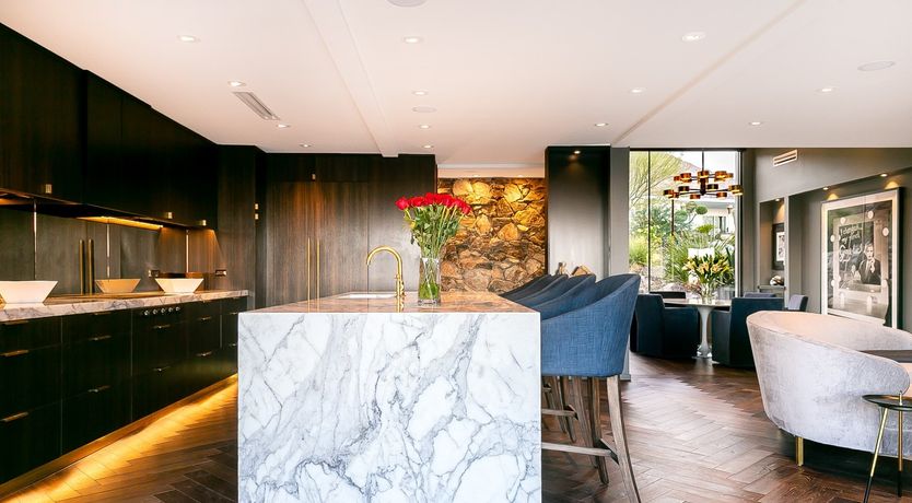 Photo of Poolside Glamour