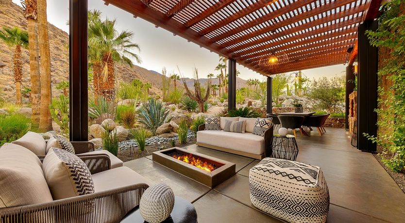 Photo of Poolside Glamour