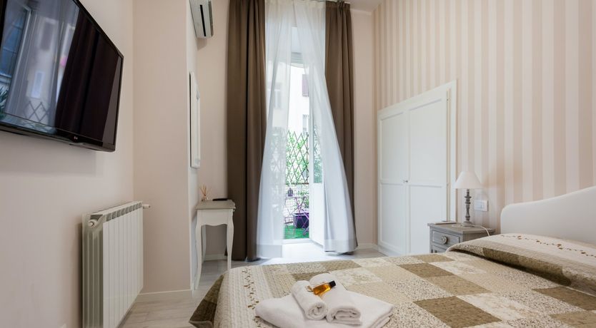 Photo of Roaming Rome