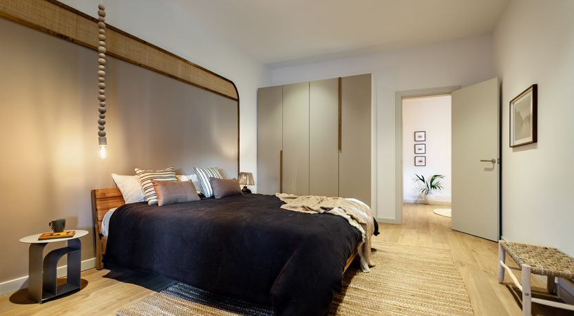 Photo of Vicky and Cristina