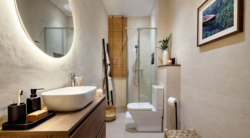 Photo of Vicky and Cristina