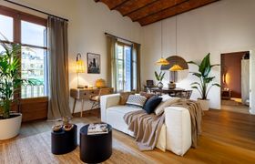 Paprika & Clove Villa