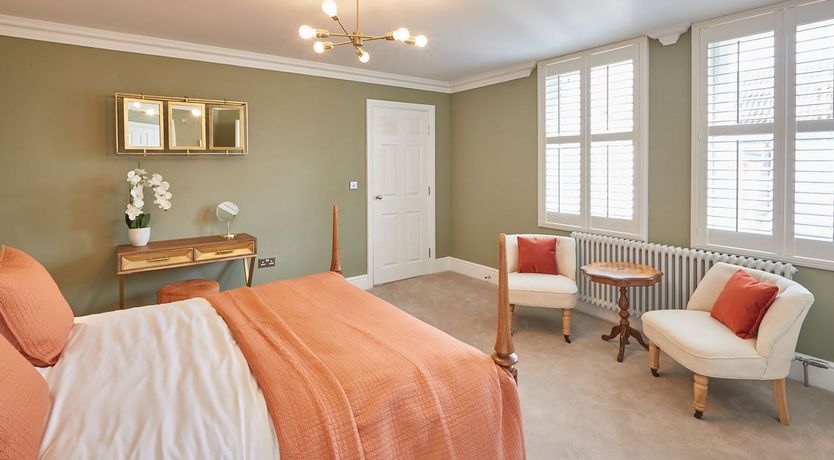 Photo of Lister & Walker