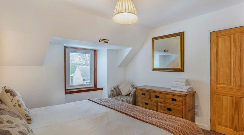 Photo of 4 Bed in Tomintoul