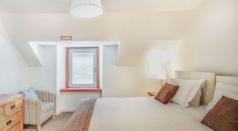 Photo of 4 Bed in Tomintoul