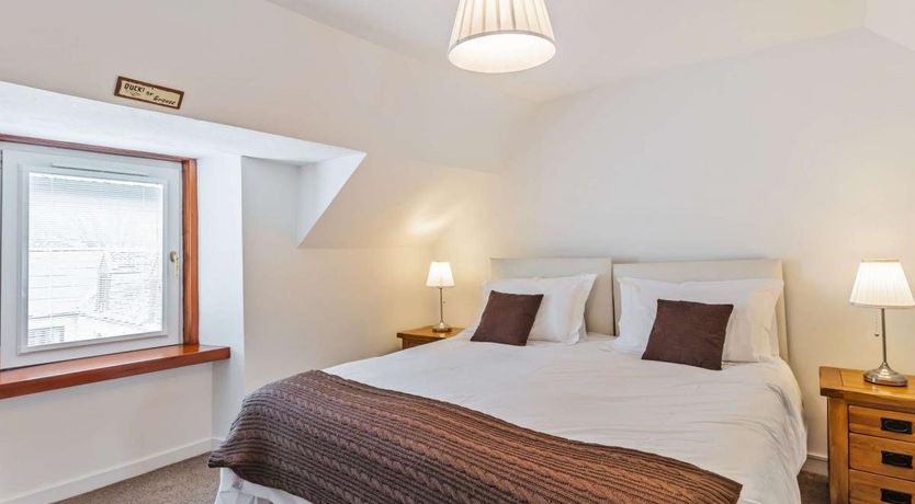 Photo of 4 Bed in Tomintoul