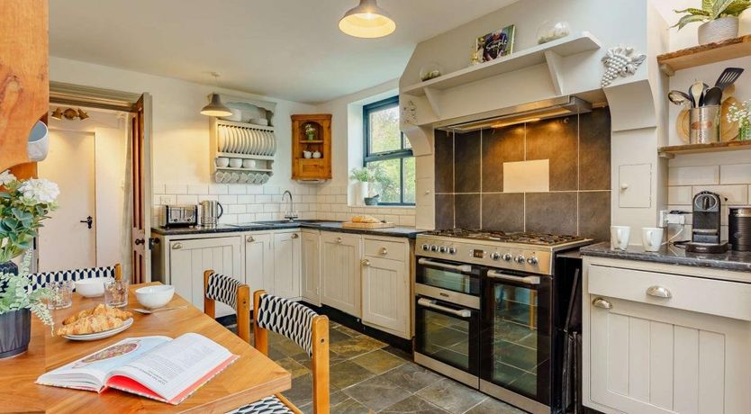 Photo of 4 Bed in Whitwell