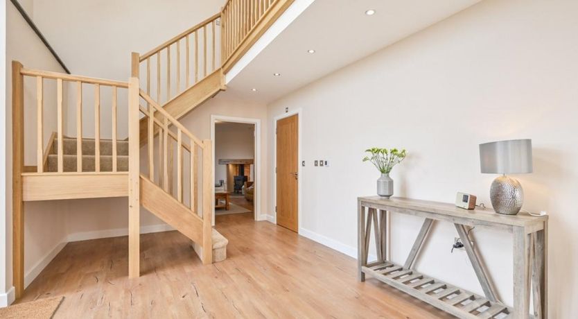 Photo of 3 Bed in Lydacott