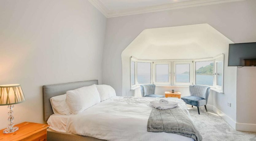 Photo of 8 Bed in Dunoon