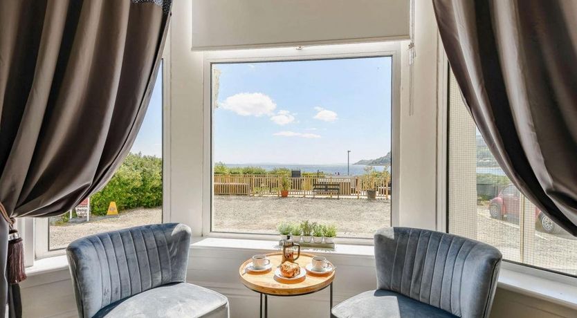 Photo of 8 Bed in Dunoon