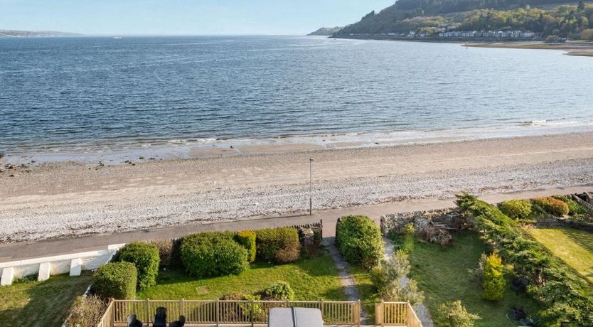 Photo of 8 Bed in Dunoon