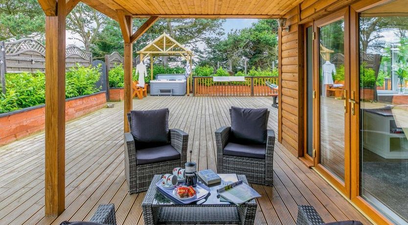 Photo of 2 Bed in West Heslerton