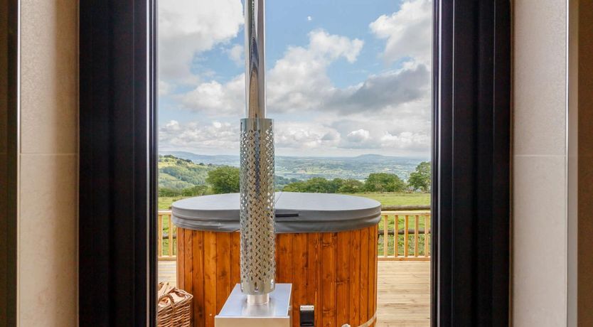 Photo of 1 Bed in Abergavenny