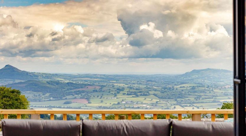 Photo of 1 Bed in Abergavenny