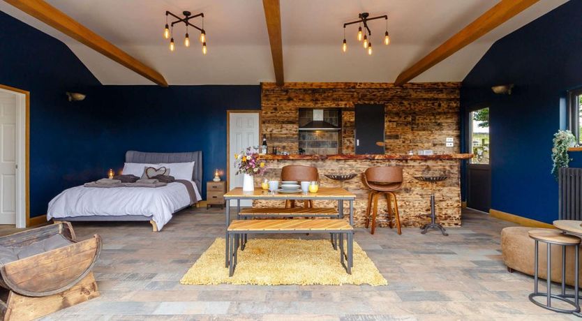 Photo of 1 Bed in Llanover