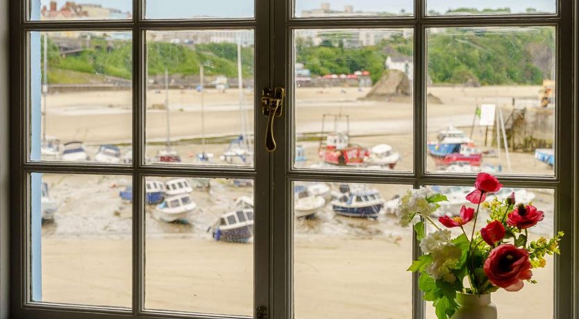 Photo of 2 Bed in Tenby