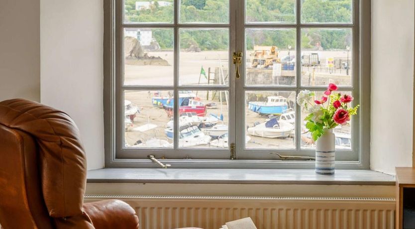 Photo of 2 Bed in Tenby