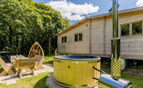 Photo of Log Cabin in North Cornwall