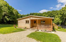 Photo of log-cabin-in-north-cornwall-2