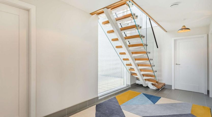 Photo of 4 Bed in Aberdovey