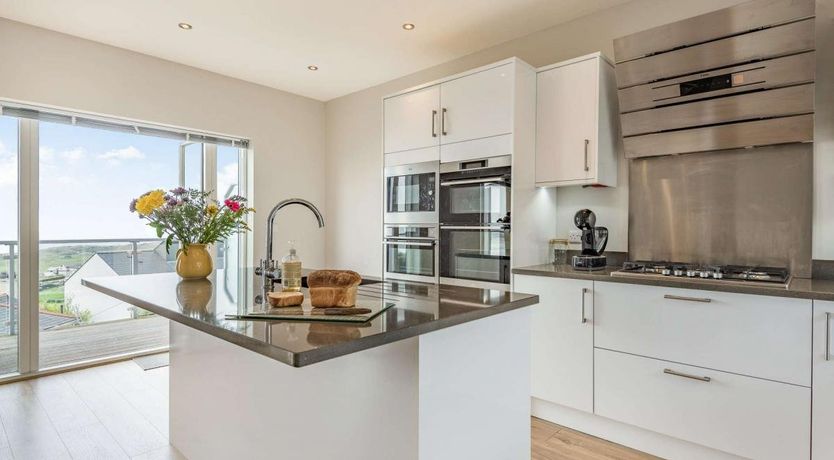 Photo of 4 Bed in Aberdovey