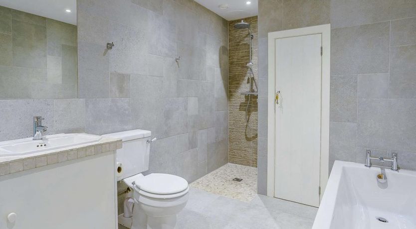 Photo of 2 Bed in Llanmihangel