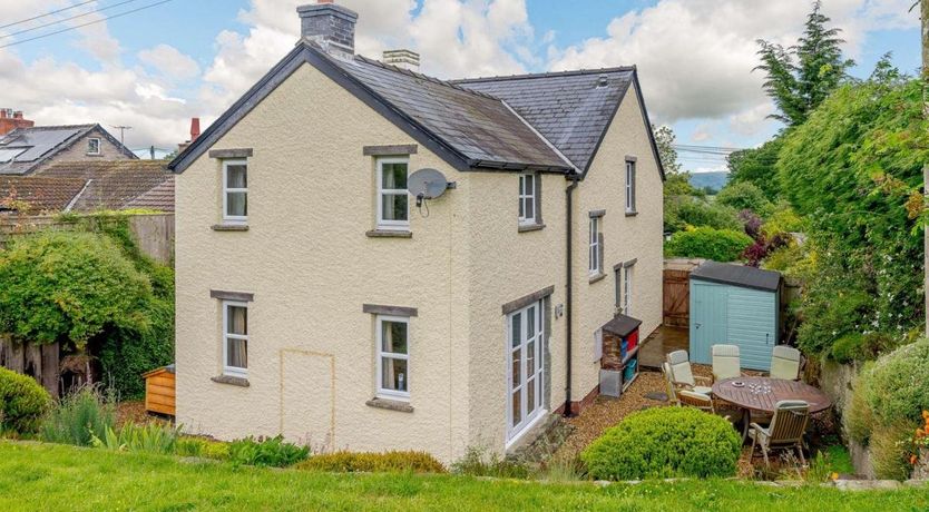 Photo of 4 Bed in Velindre