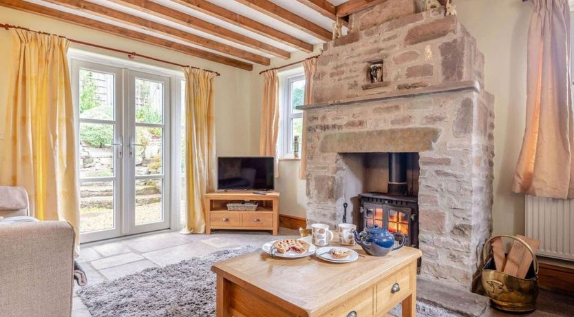 Photo of 4 Bed in Velindre