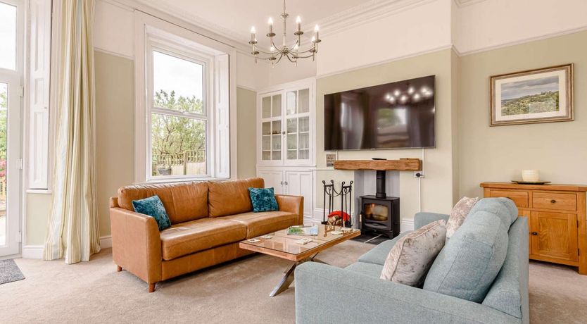 Photo of 4 Bed in Matlock