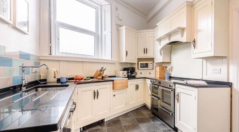 Photo of 4 Bed in Matlock
