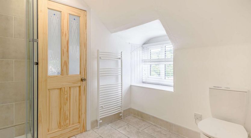 Photo of 4 Bed in Matlock