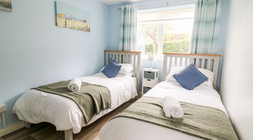 Photo of Cwtsh Cragen