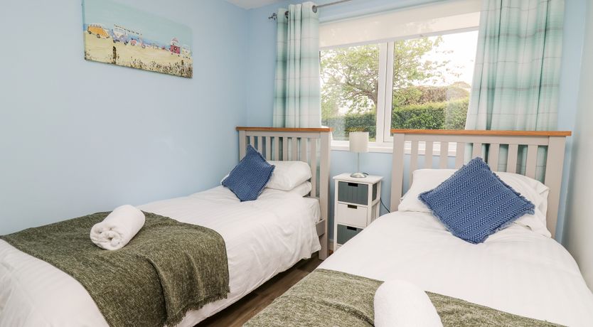 Photo of Cwtsh Cragen