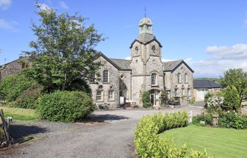 Clock Tower Holiday Cottage